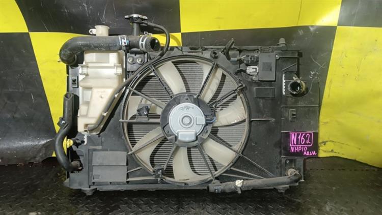 Радиатор основной Тойота Аква в Коломне 116562