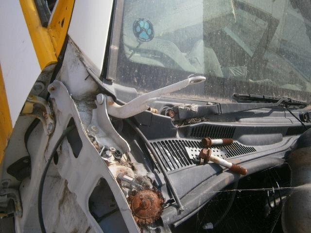 Решетка под лобовое стекло Тойота Хайлюкс Сурф в Коломне 29486